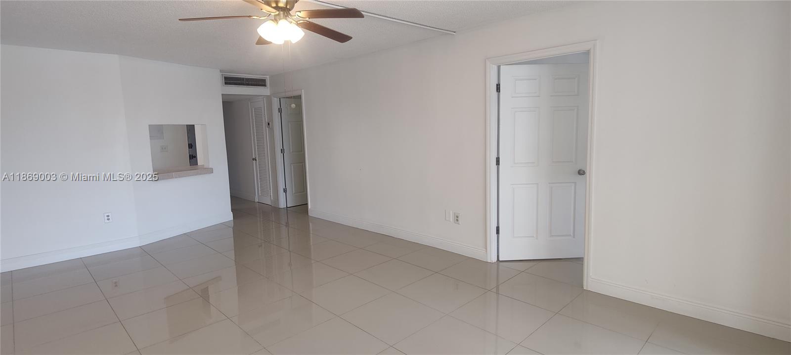 417-3 2 / 2 1062 sq. ft. $ 2025-09-26 0 Photo
