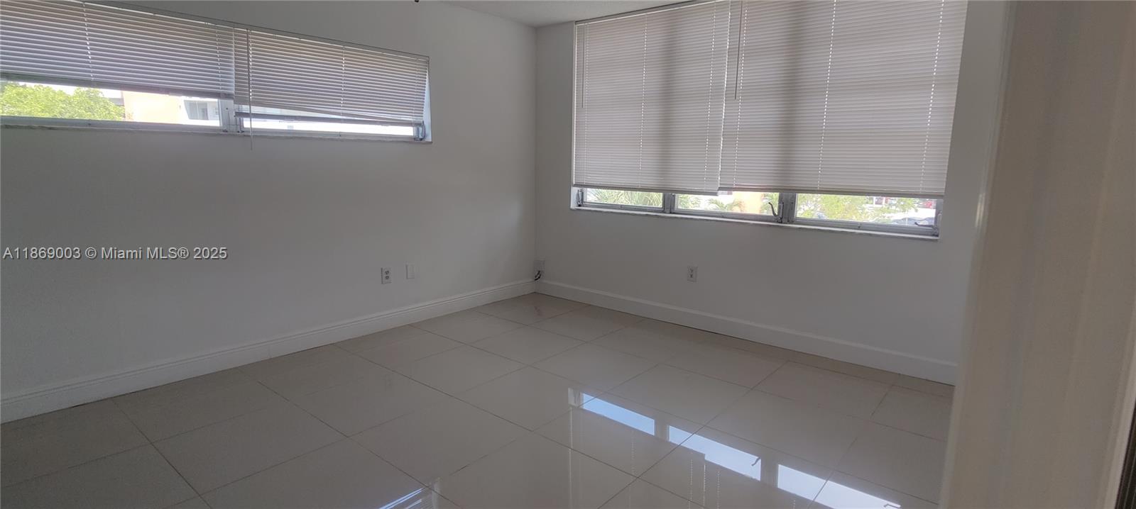 417-3 2 / 2 1062 sq. ft. $ 2025-09-26 0 Photo
