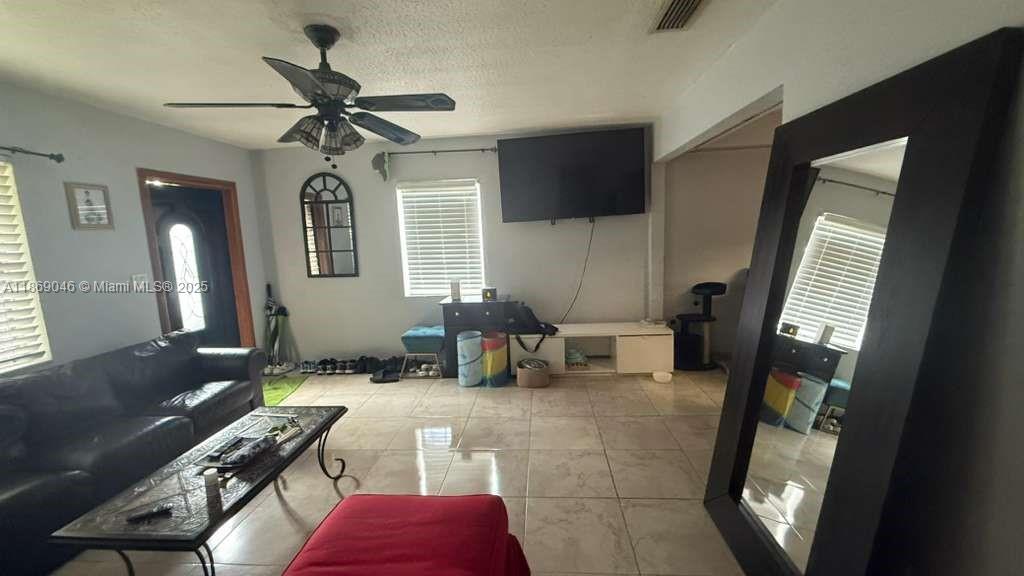   /  1538 sq. ft. $ 2025-10-16 0 Photo