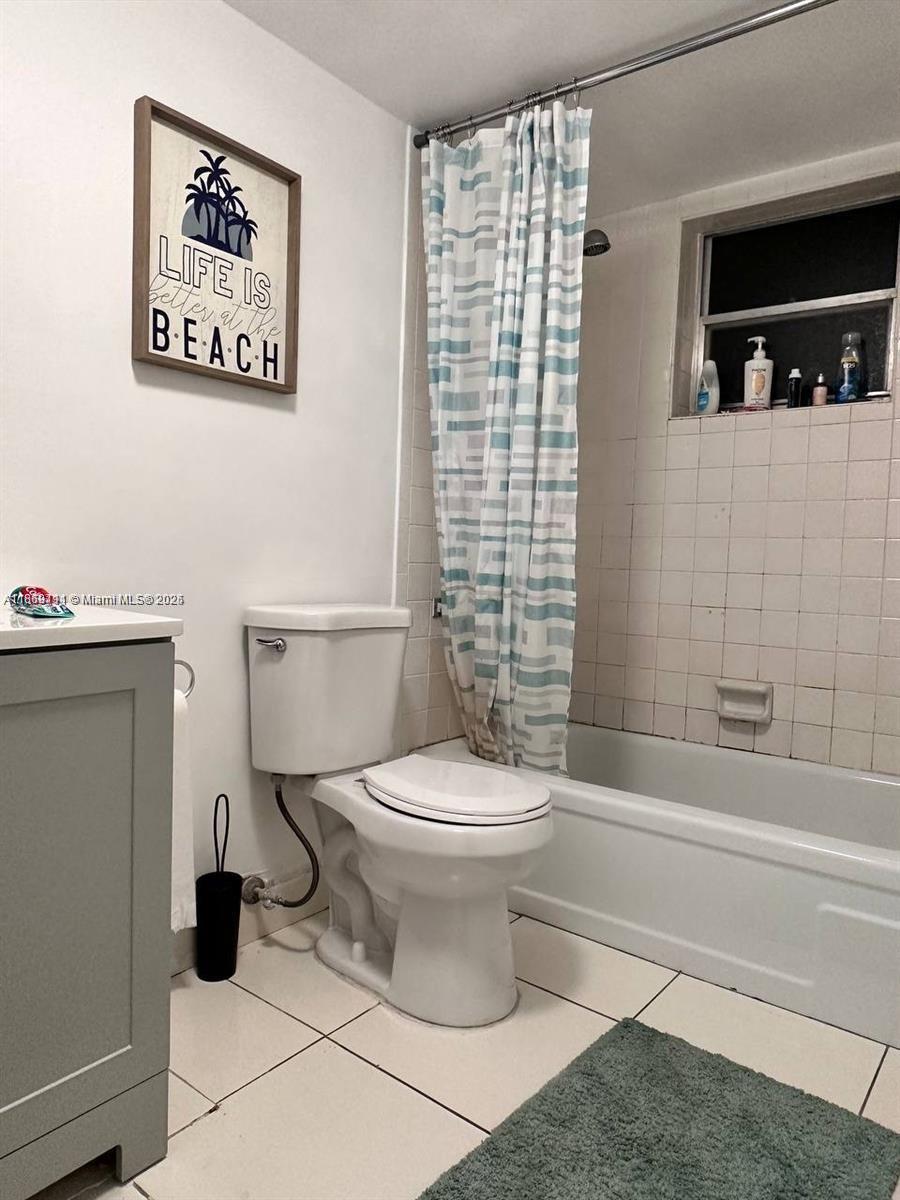 Photo of 319 14th Ave  #106, Hallandale Beach, Florida, 33009 - 