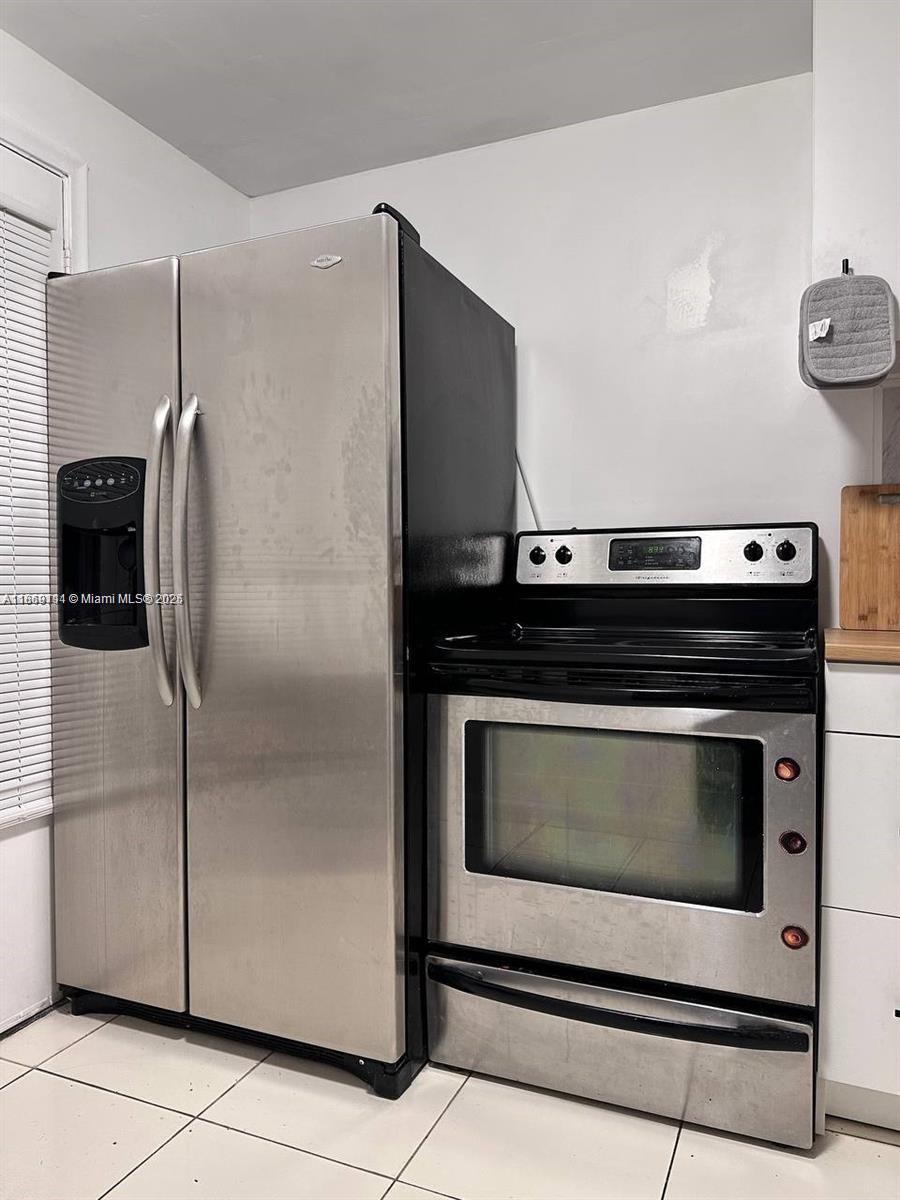 Photo of 319 14th Ave  #106, Hallandale Beach, Florida, 33009 - 