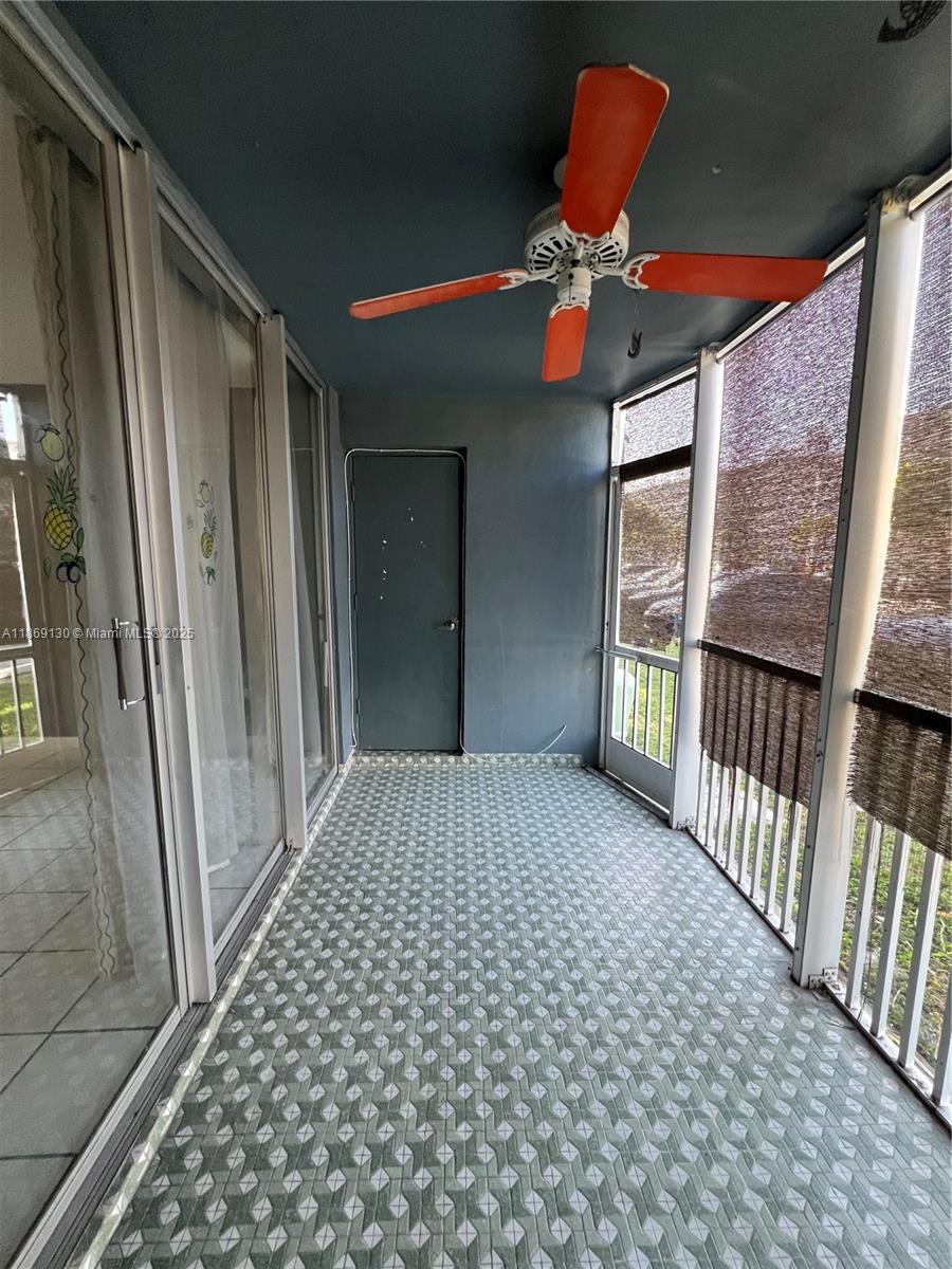 See details 100-3 1 / 1 909 sq. ft. $ 2025-08-29 0 Photo