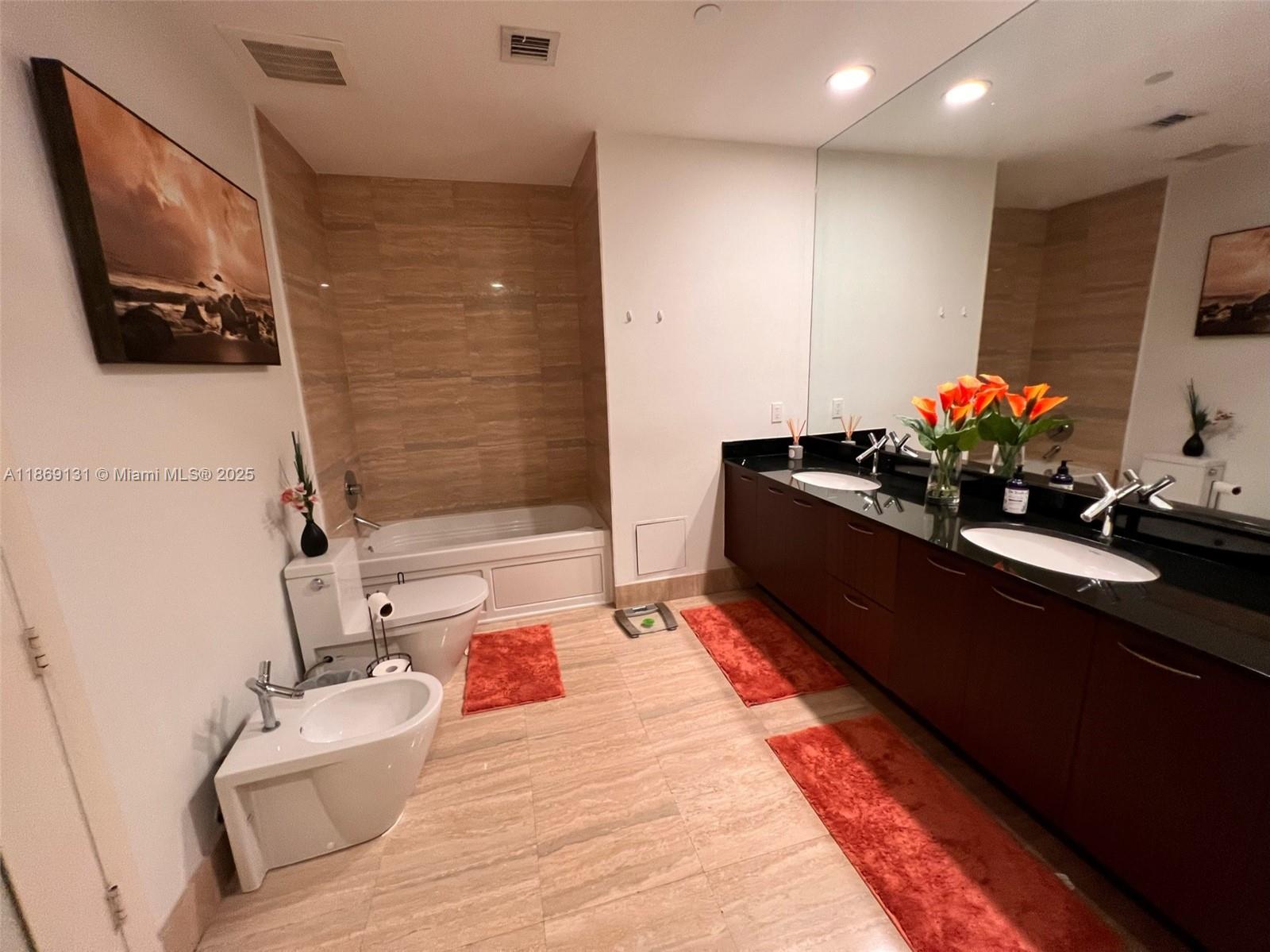 605 2 / 2 1463 sq. ft. $ 2025-09-07 0 Photo