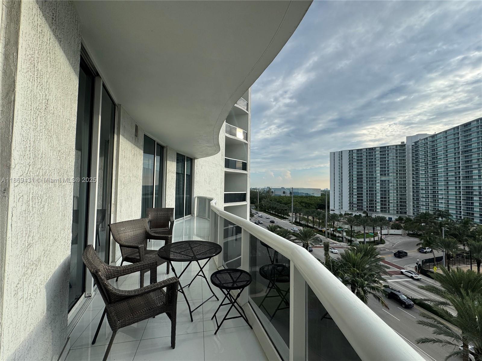 605 2 / 2 1463 sq. ft. $ 2025-09-07 0 Photo