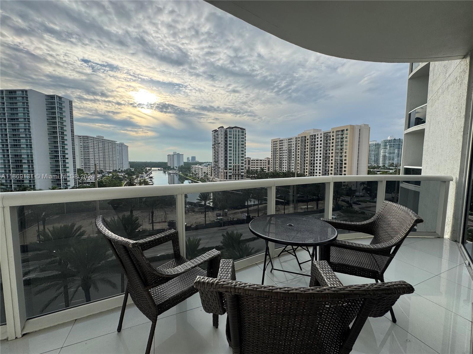 605 2 / 2 1463 sq. ft. $ 2025-09-07 0 Photo