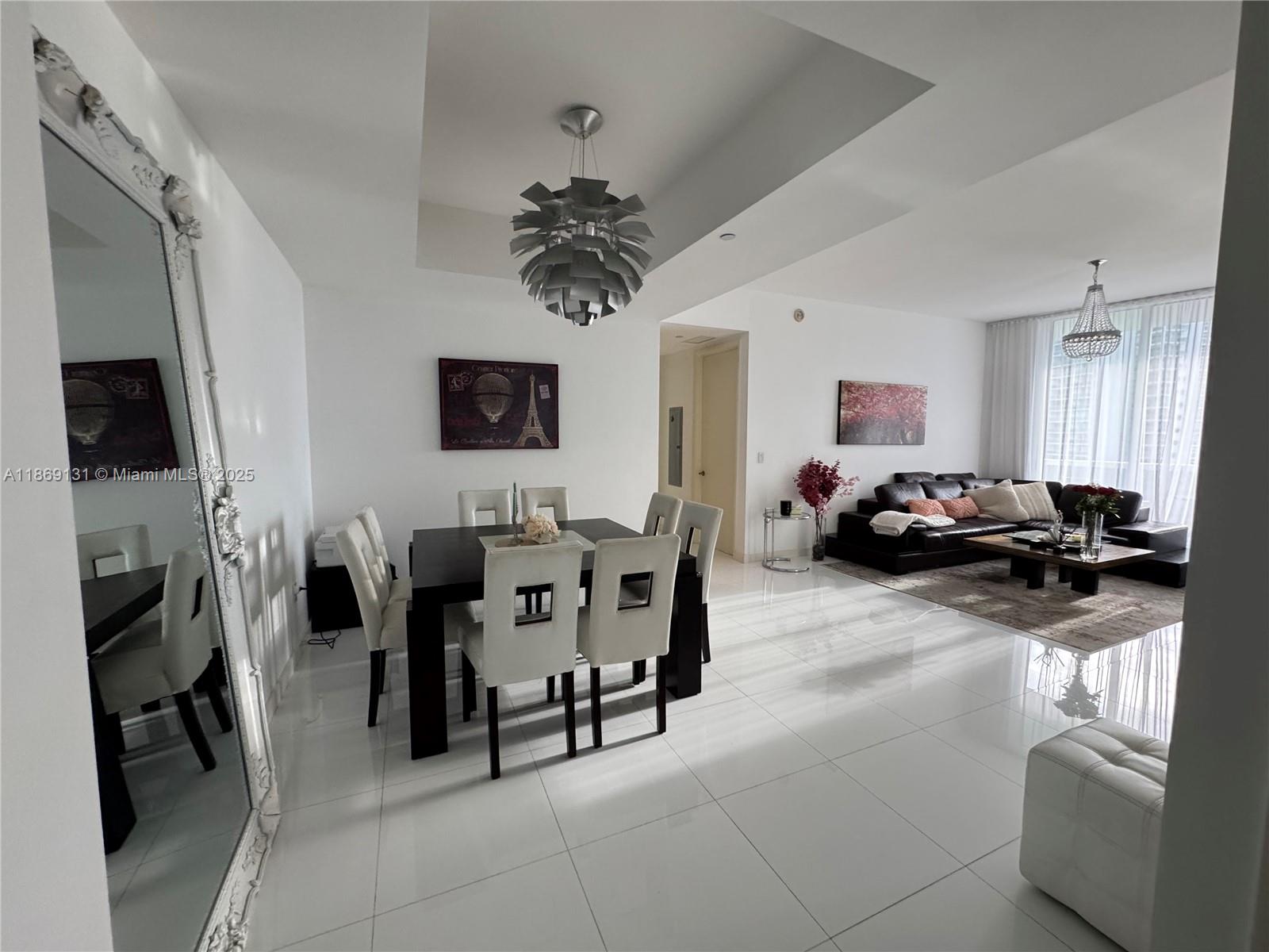 605 2 / 2 1463 sq. ft. $ 2025-09-07 0 Photo