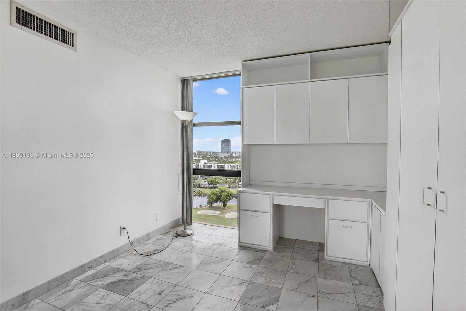 Photo of 20379 Country Club Dr  #1639, Aventura, Florida, 33180 - 