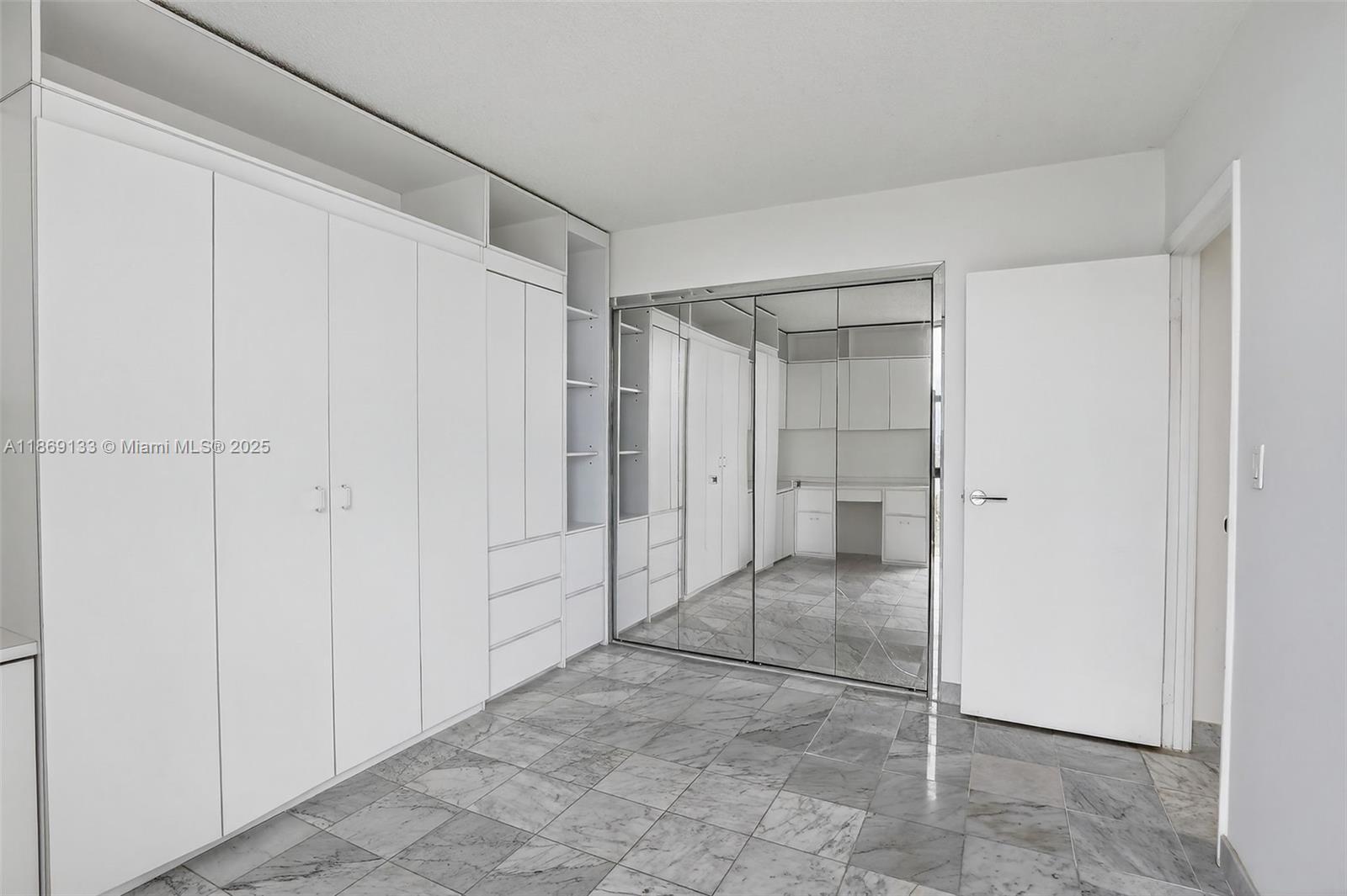 Photo of 20379 Country Club Dr  #1639, Aventura, Florida, 33180 - 