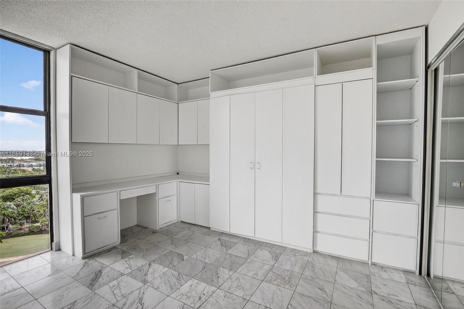 Photo of 20379 Country Club Dr  #1639, Aventura, Florida, 33180 - 