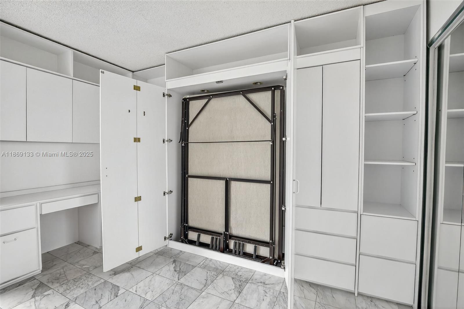 Photo of 20379 Country Club Dr  #1639, Aventura, Florida, 33180 - 