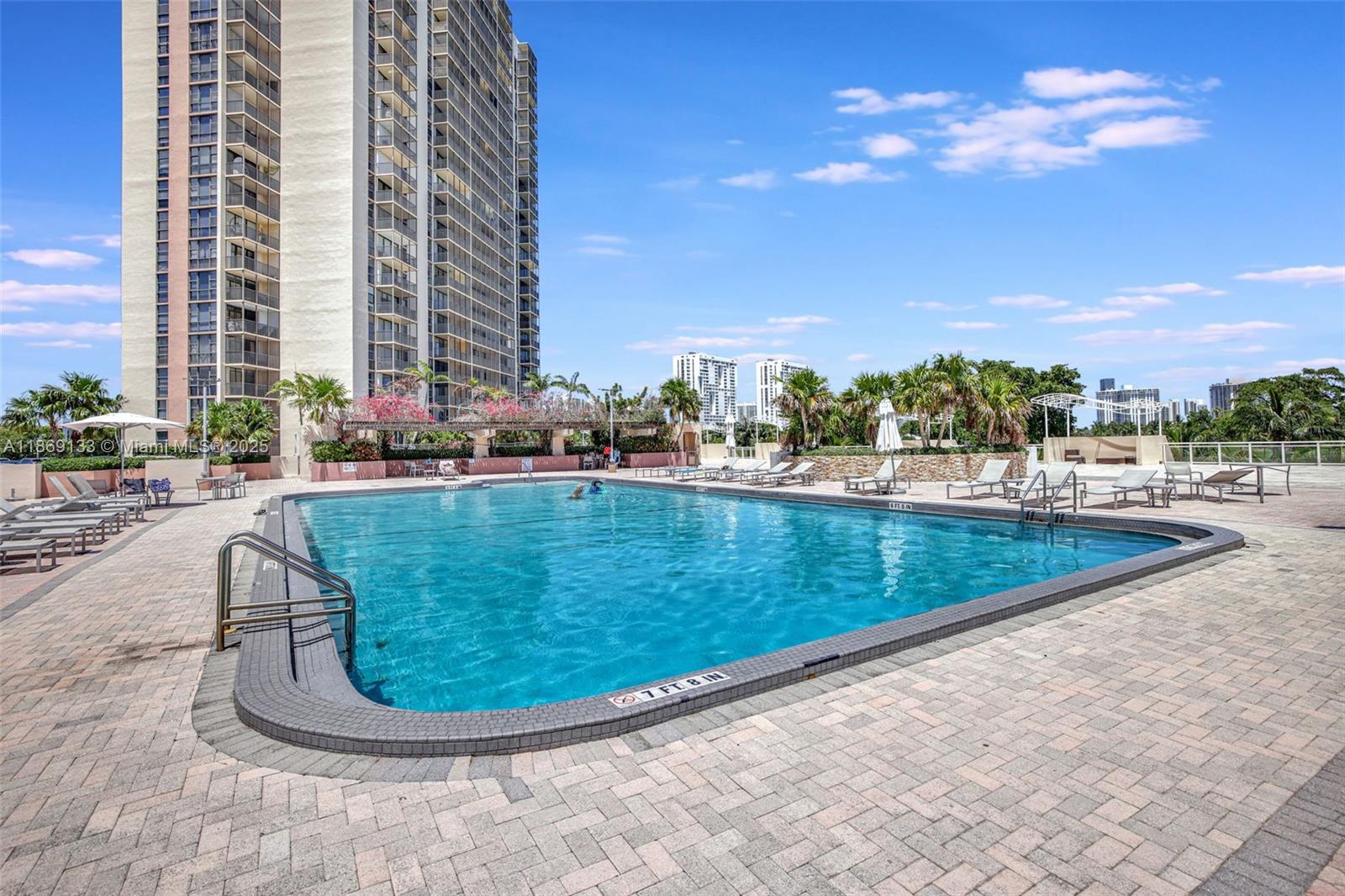 Photo of 20379 Country Club Dr  #1639, Aventura, Florida, 33180 - 