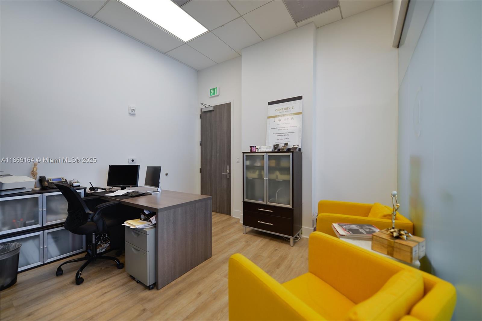 See details / sq. ft. $ 2025-08-29 0 Photo