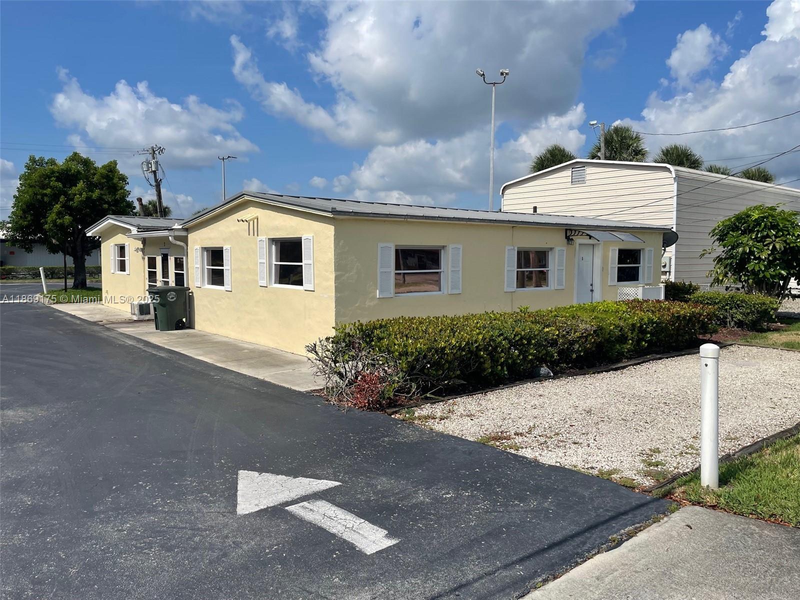 See details / 1800 sq. ft. $ 2025-08-29 0 Photo