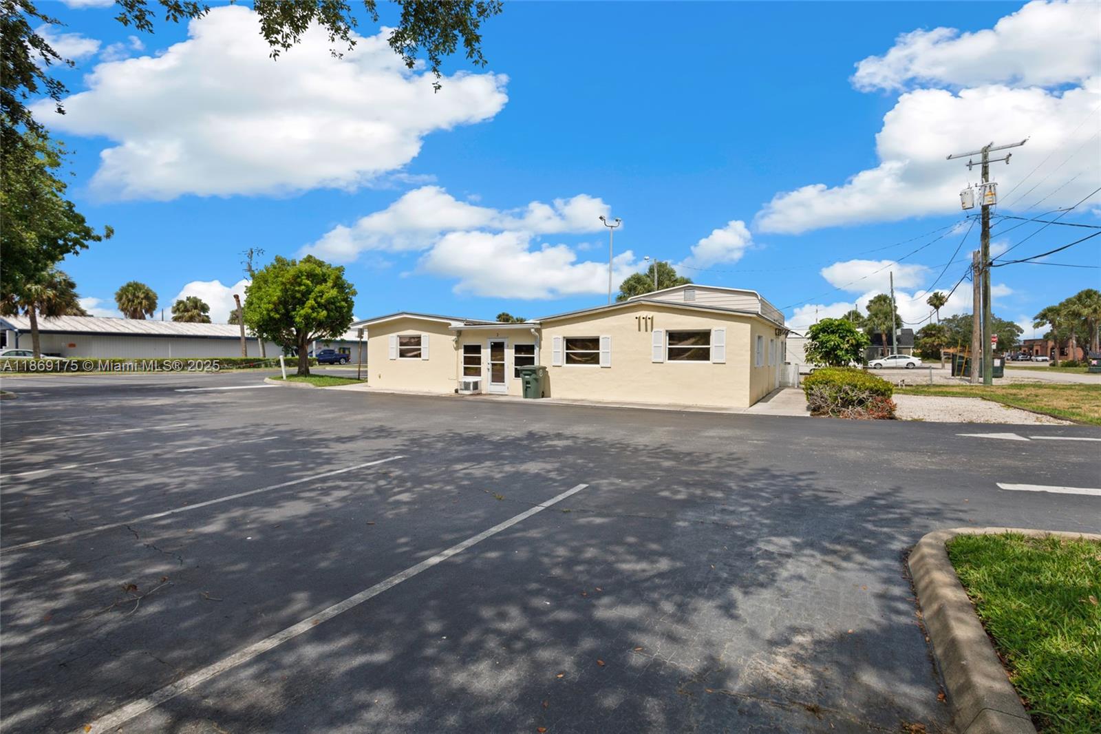 See details / 1800 sq. ft. $ 2025-08-29 0 Photo