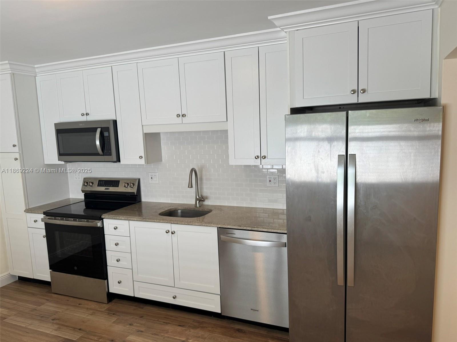 See details / 1652 sq. ft. $ 2025-08-29 0 Photo