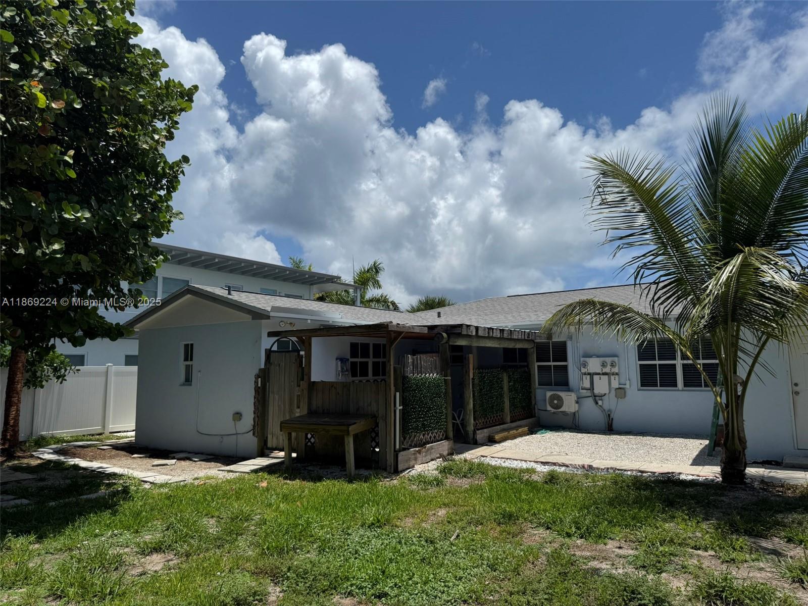 See details / 1652 sq. ft. $ 2025-08-29 0 Photo