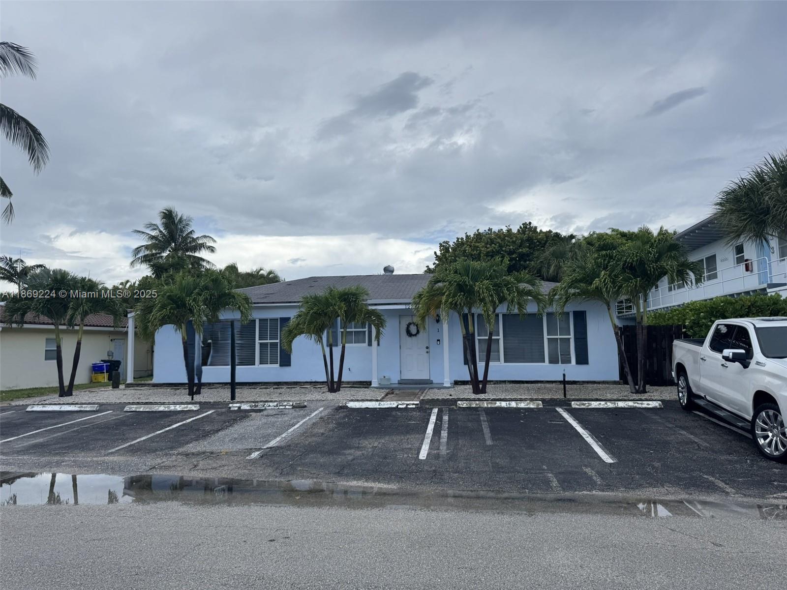 See details / 1652 sq. ft. $ 2025-08-29 0 Photo