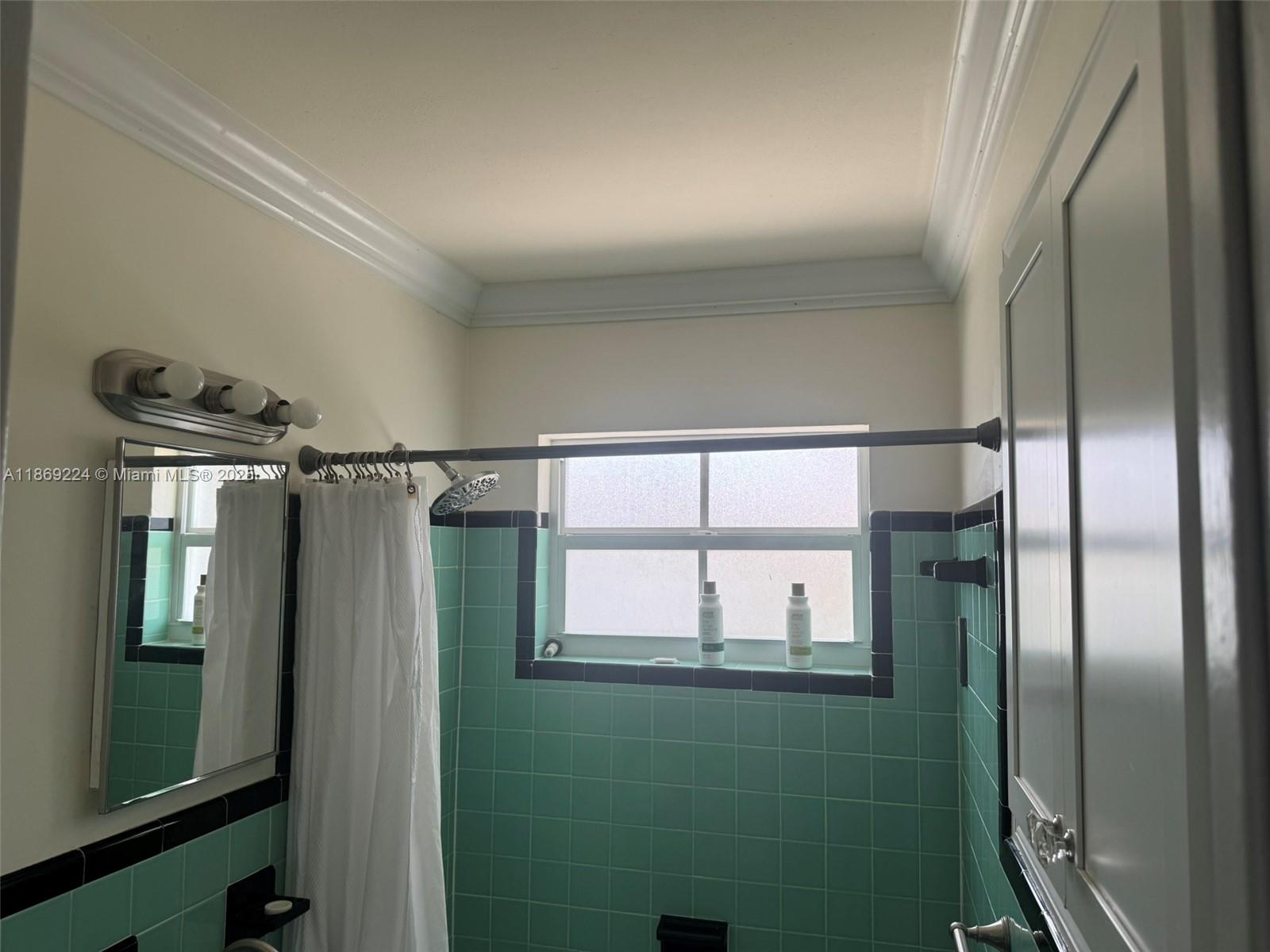 See details / 1652 sq. ft. $ 2025-08-29 0 Photo