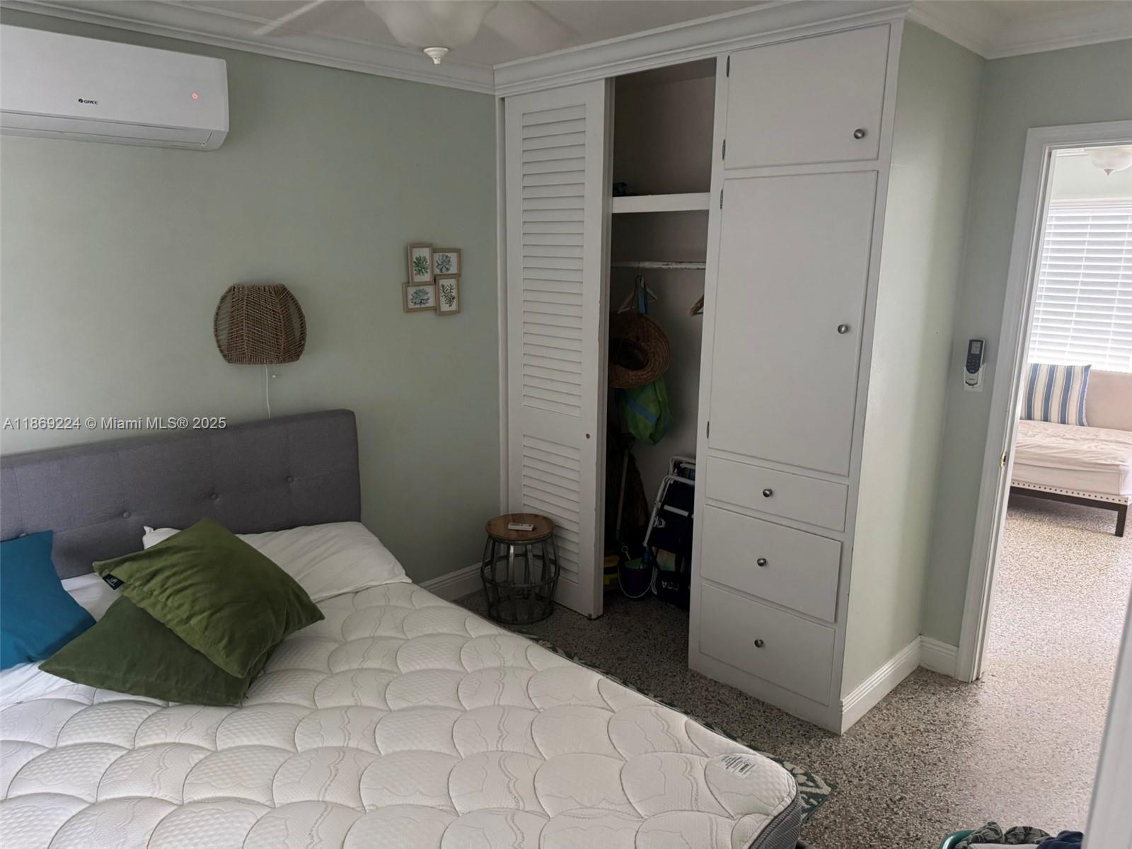 See details / 1652 sq. ft. $ 2025-08-29 0 Photo