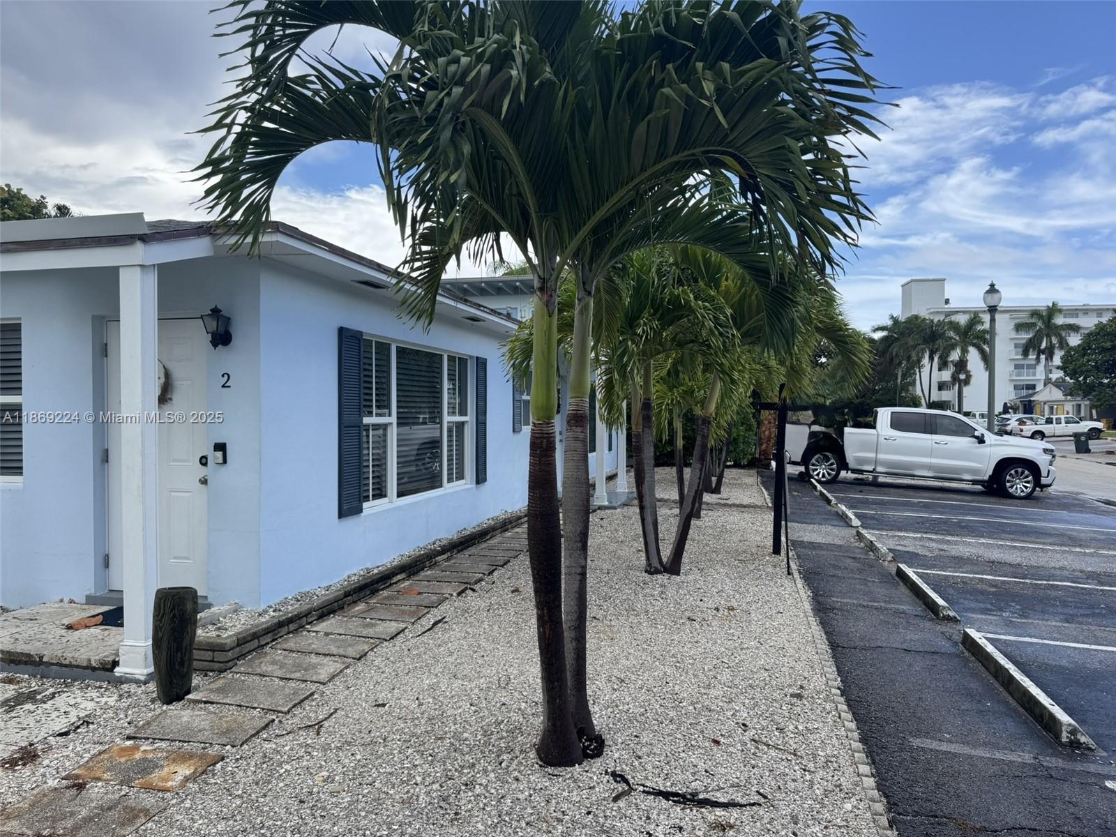 See details / 1652 sq. ft. $ 2025-08-29 0 Photo