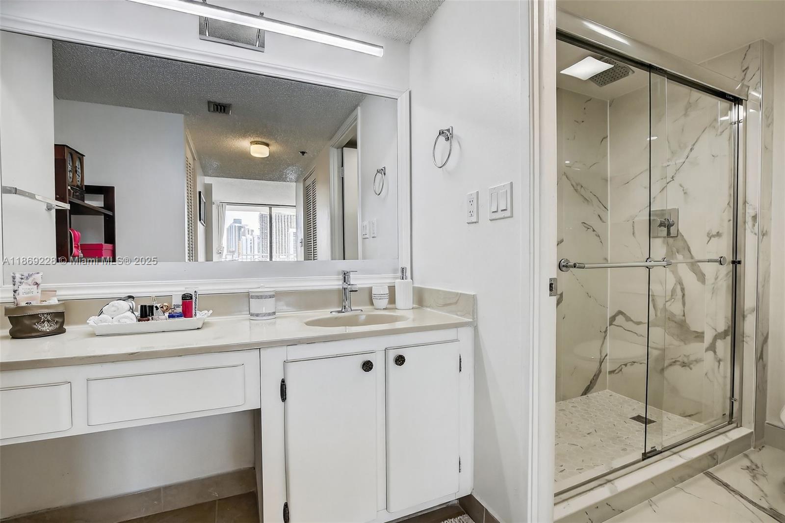 See details 1703 2 / 2 1232 sq. ft. $ 2025-08-29 0 Photo