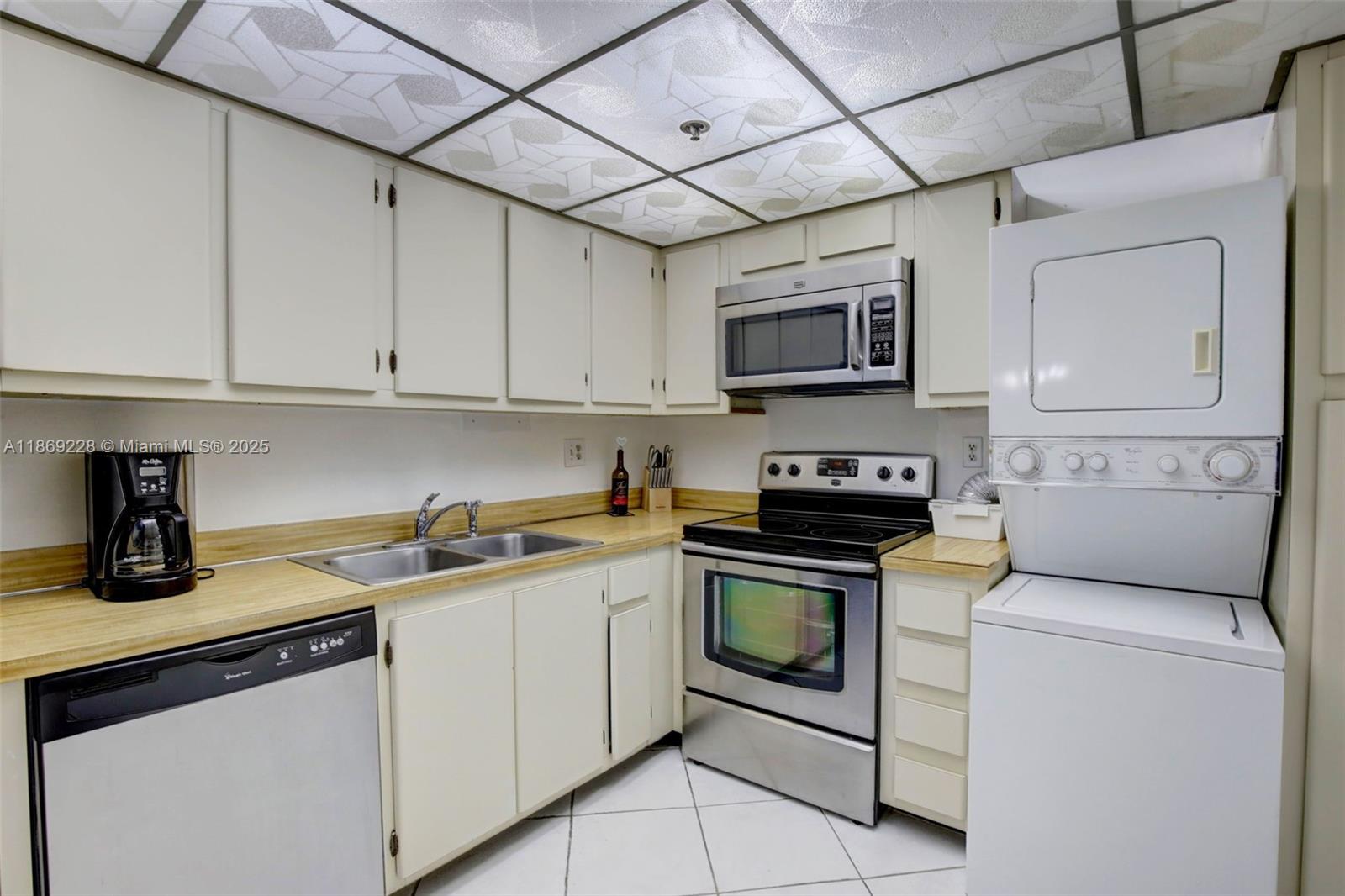 See details 1703 2 / 2 1232 sq. ft. $ 2025-08-29 0 Photo