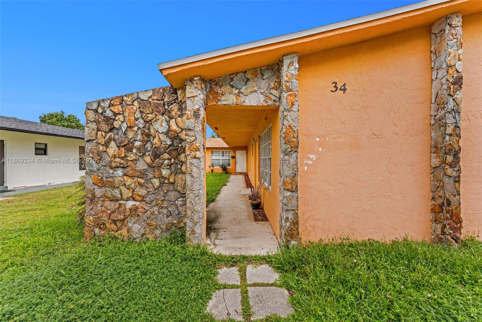 See details / 2654 sq. ft. $ 2025-08-29 0 Photo