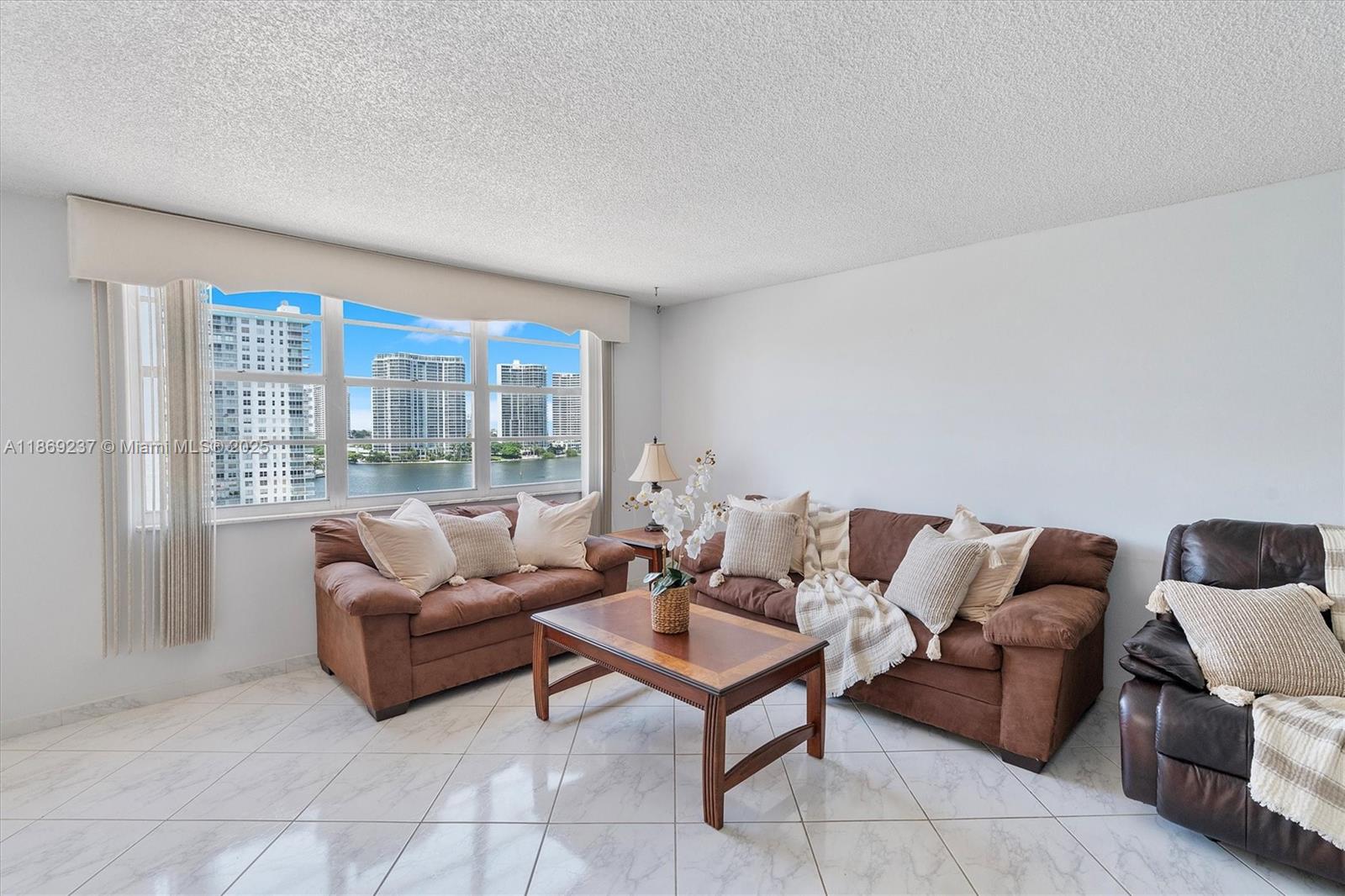 See details 1005 2 / 2 1544 sq. ft. $ 2025-08-29 0 Photo