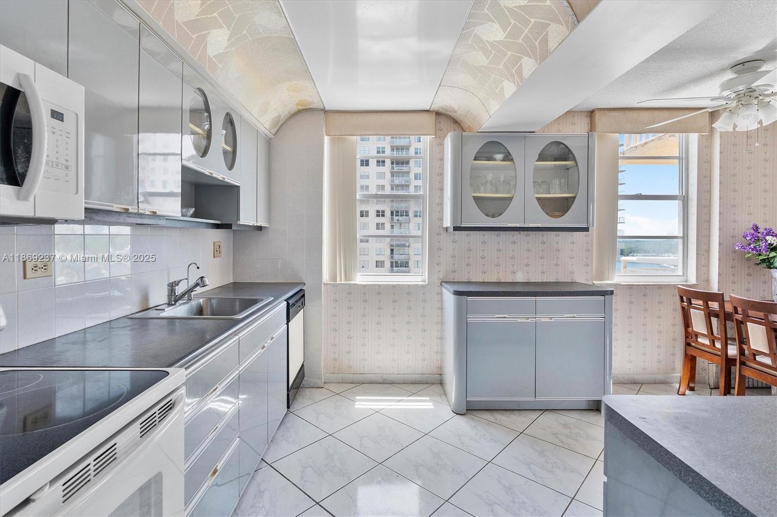 See details 1005 2 / 2 1544 sq. ft. $ 2025-08-29 0 Photo