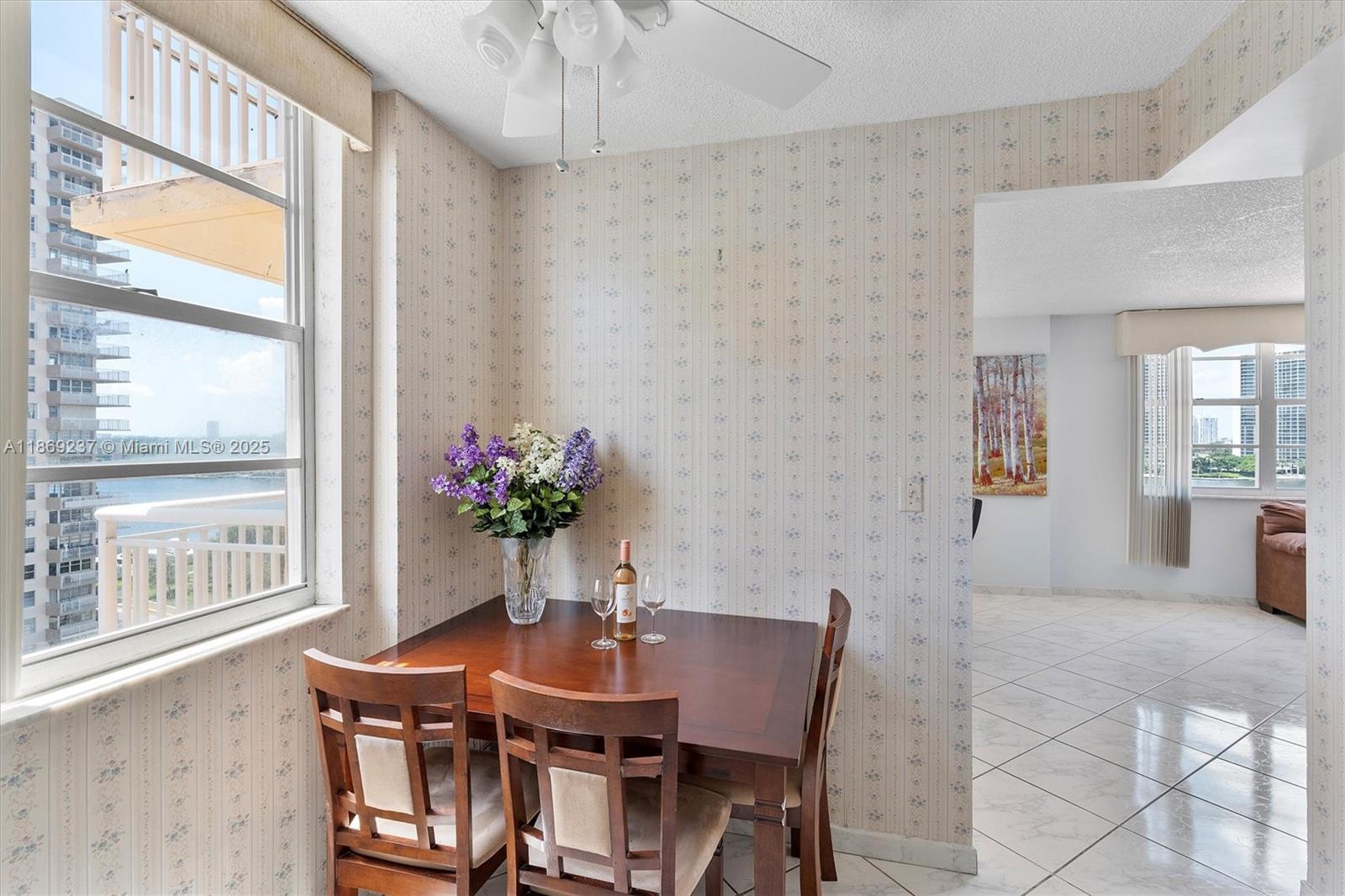 See details 1005 2 / 2 1544 sq. ft. $ 2025-08-29 0 Photo