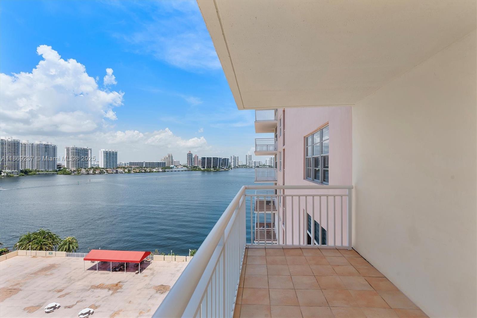 See details 1005 2 / 2 1544 sq. ft. $ 2025-08-29 0 Photo