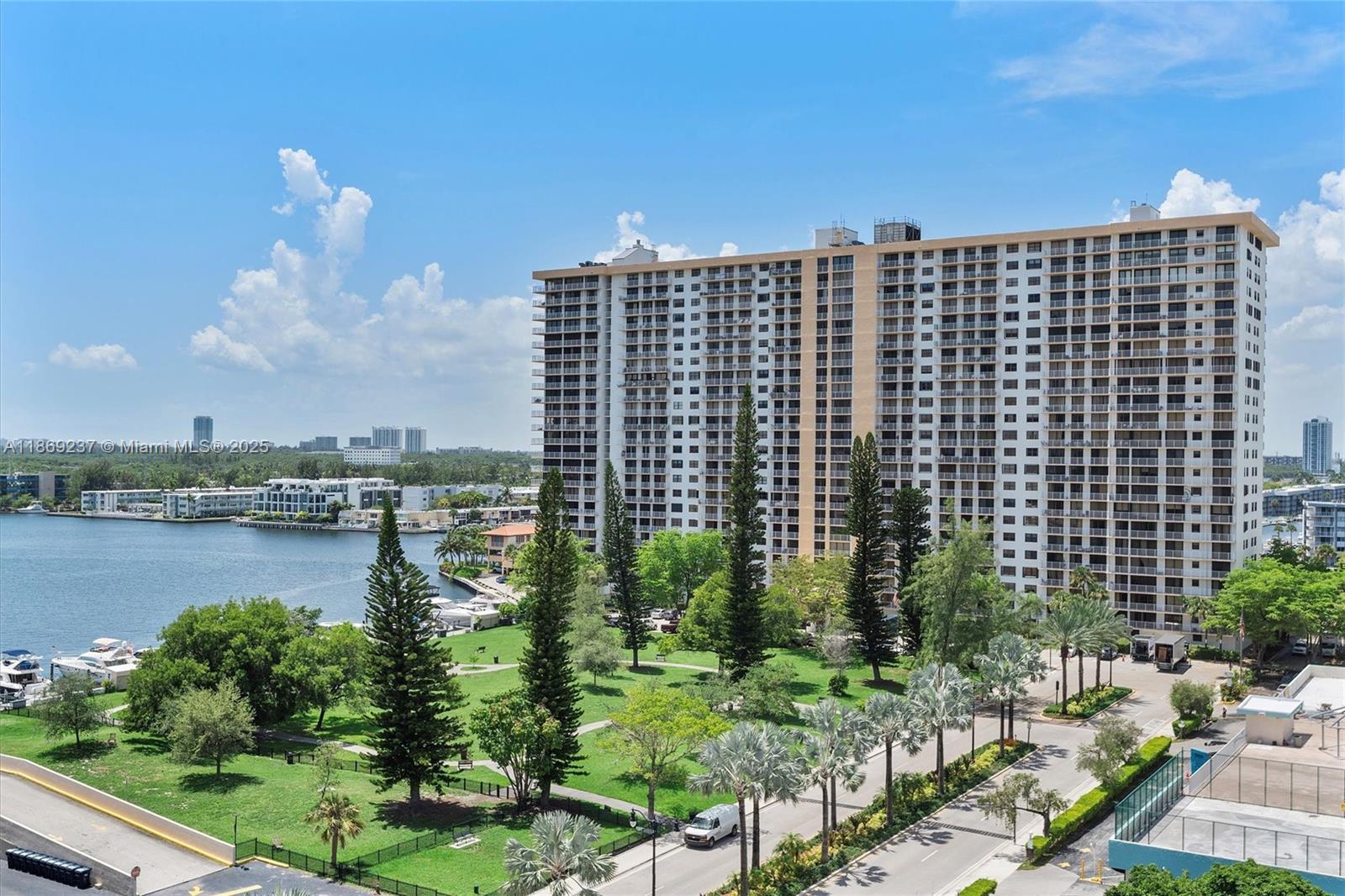 See details 1005 2 / 2 1544 sq. ft. $ 2025-08-29 0 Photo