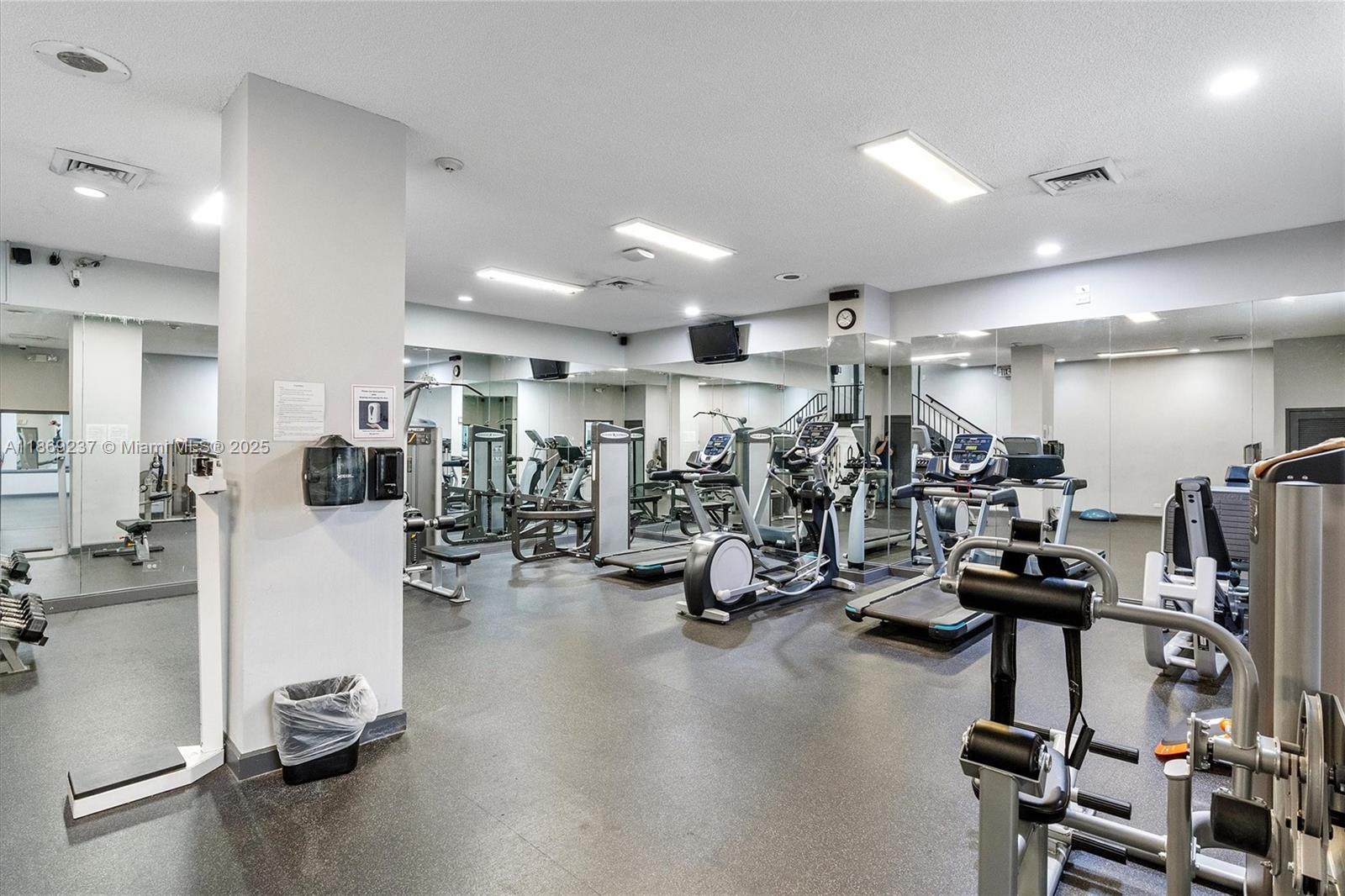 See details 1005 2 / 2 1544 sq. ft. $ 2025-08-29 0 Photo