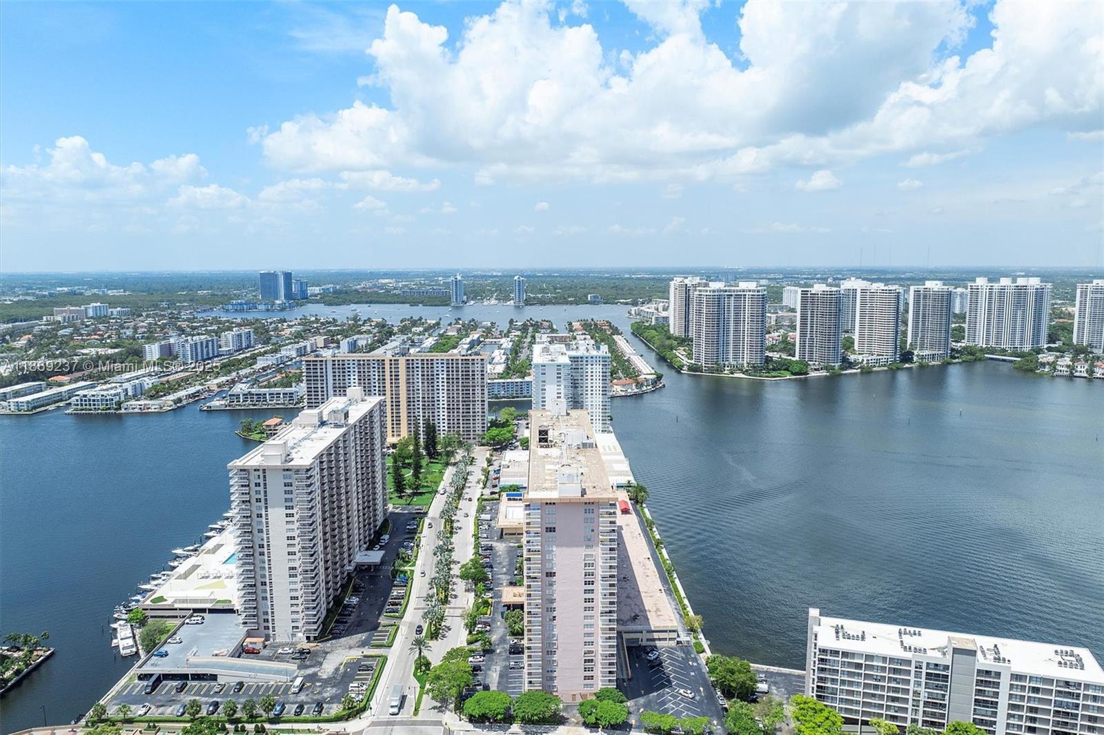 See details 1005 2 / 2 1544 sq. ft. $ 2025-08-29 0 Photo