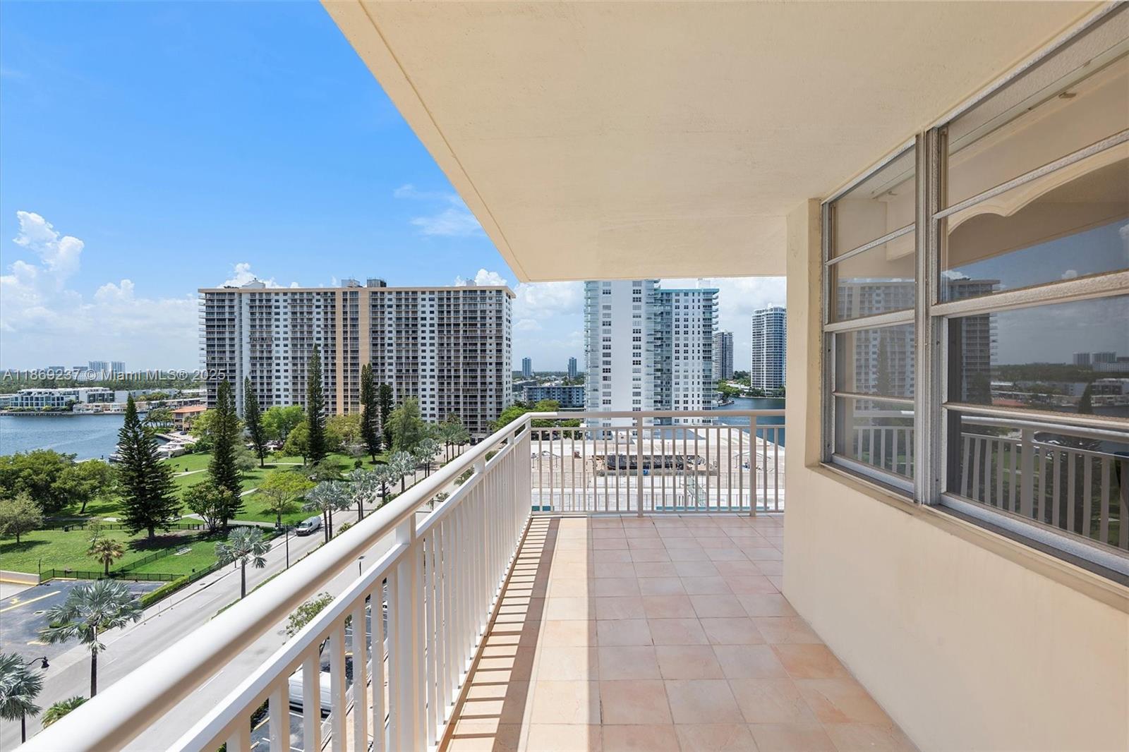 See details 1005 2 / 2 1544 sq. ft. $ 2025-08-29 0 Photo