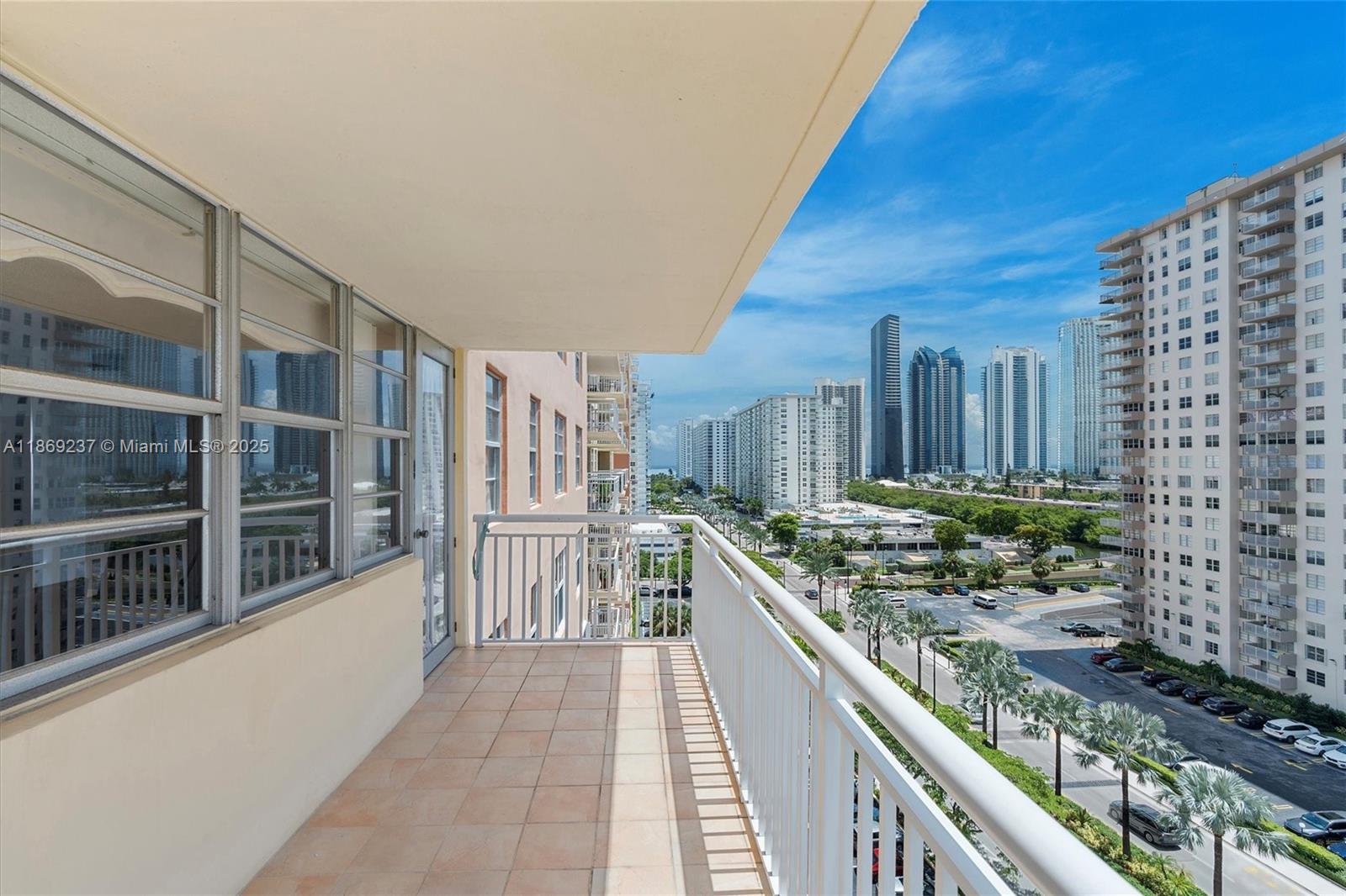 See details 1005 2 / 2 1544 sq. ft. $ 2025-08-29 0 Photo