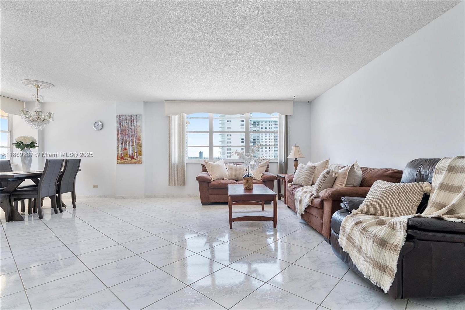 See details 1005 2 / 2 1544 sq. ft. $ 2025-08-29 0 Photo