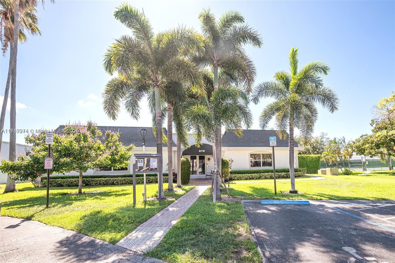 Photo of 816 27th Ave (816), Hallandale Beach, Florida, 33009 -