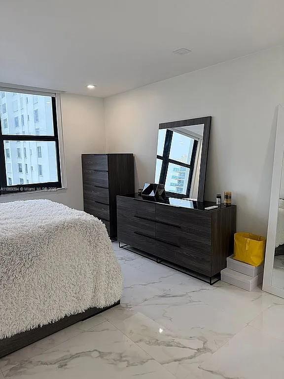 Photo of 2301 Ocean Dr  #1207, Hollywood, Florida, 33019 - 