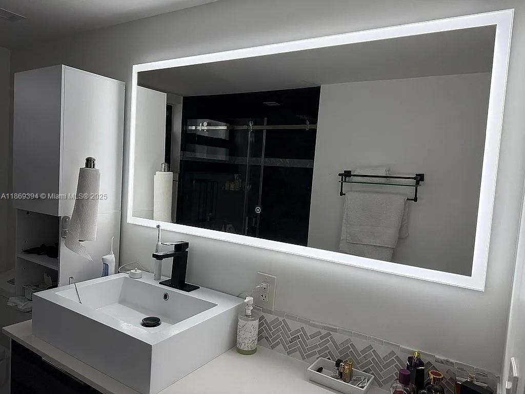 Photo of 2301 Ocean Dr  #1207, Hollywood, Florida, 33019 - 