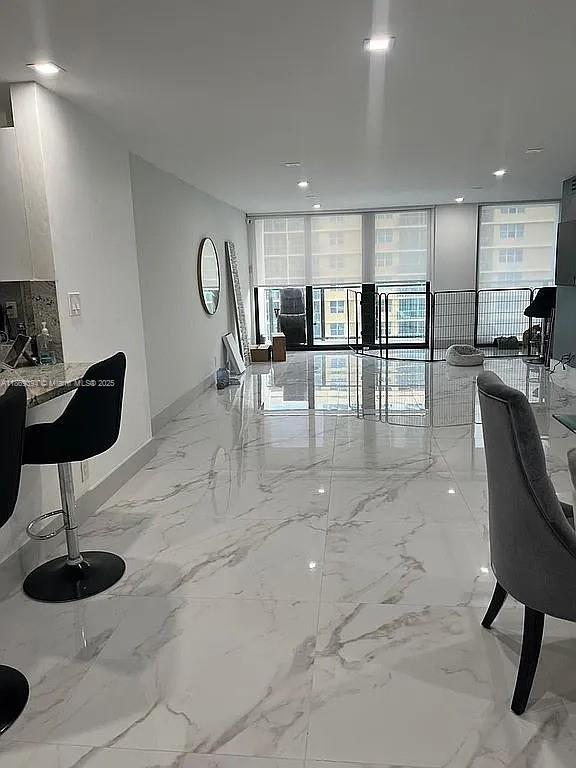 Photo of 2301 Ocean Dr  #1207, Hollywood, Florida, 33019 - 