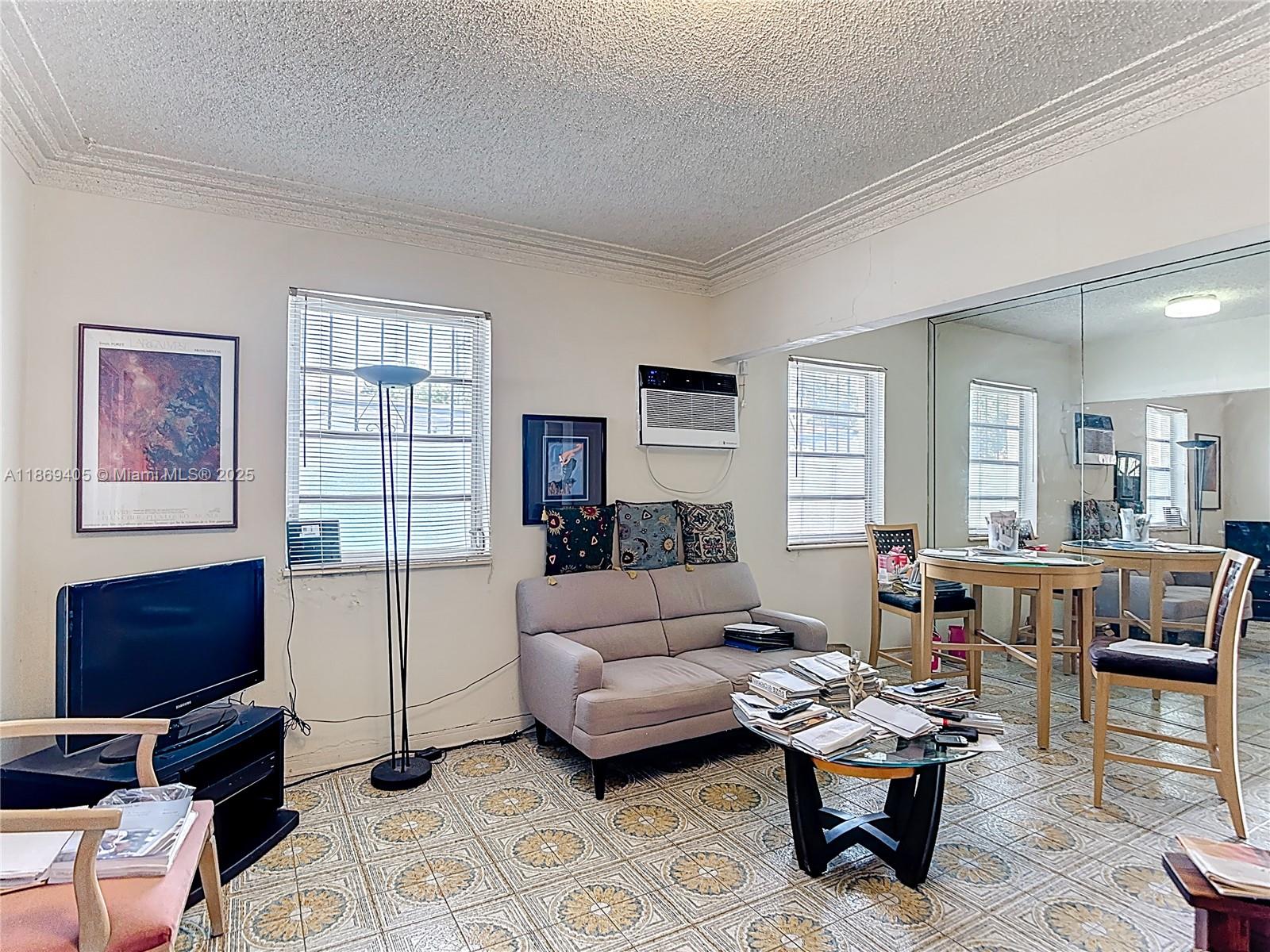 See details / 2287 sq. ft. $ 2025-08-30 0 Photo