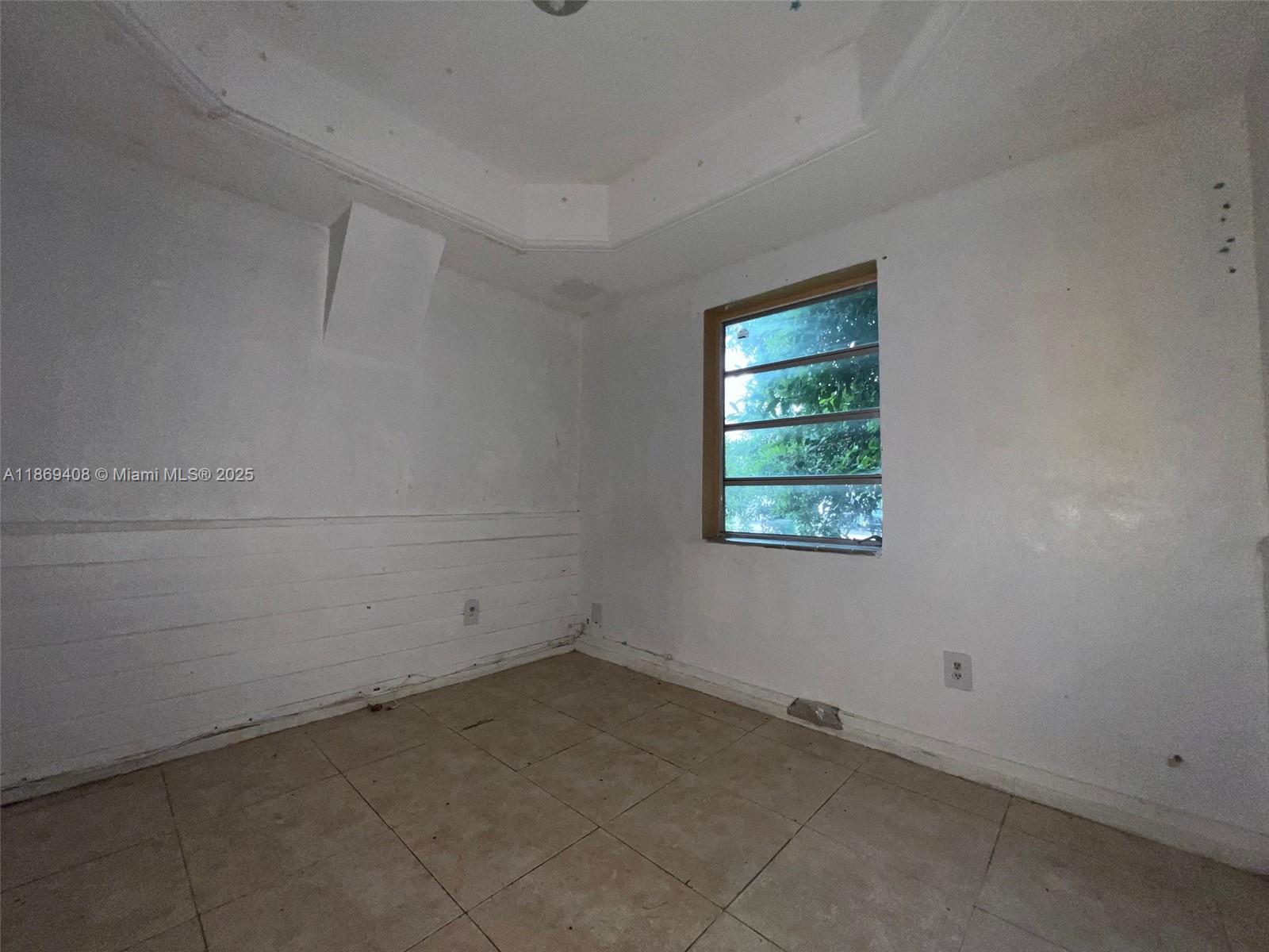 See details / 2688 sq. ft. $ 2025-08-30 0 Photo