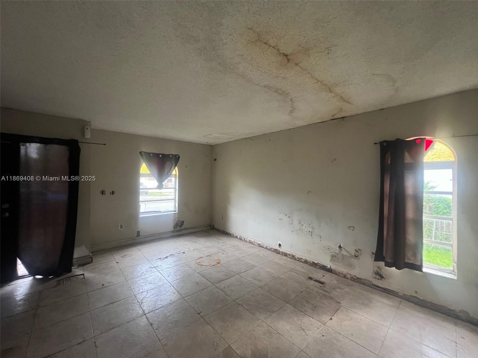 See details / 2688 sq. ft. $ 2025-08-30 0 Photo