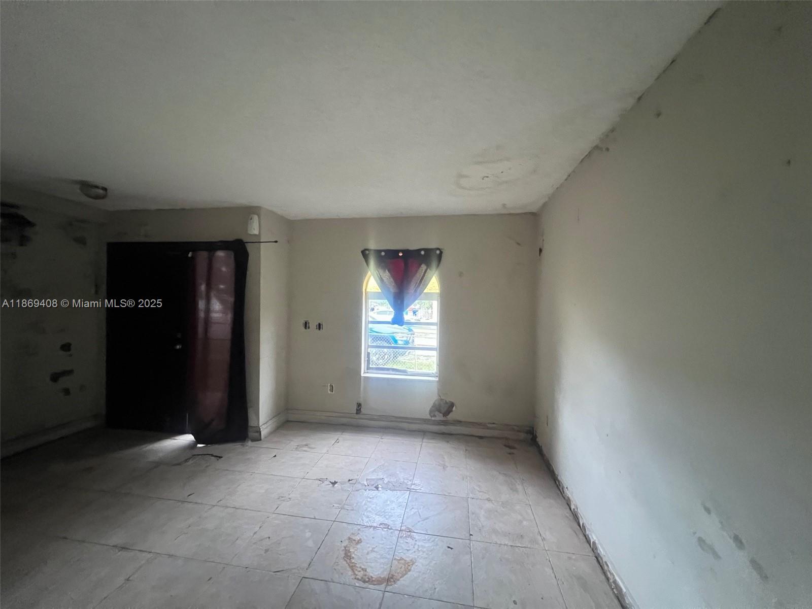 See details / 2688 sq. ft. $ 2025-08-30 0 Photo