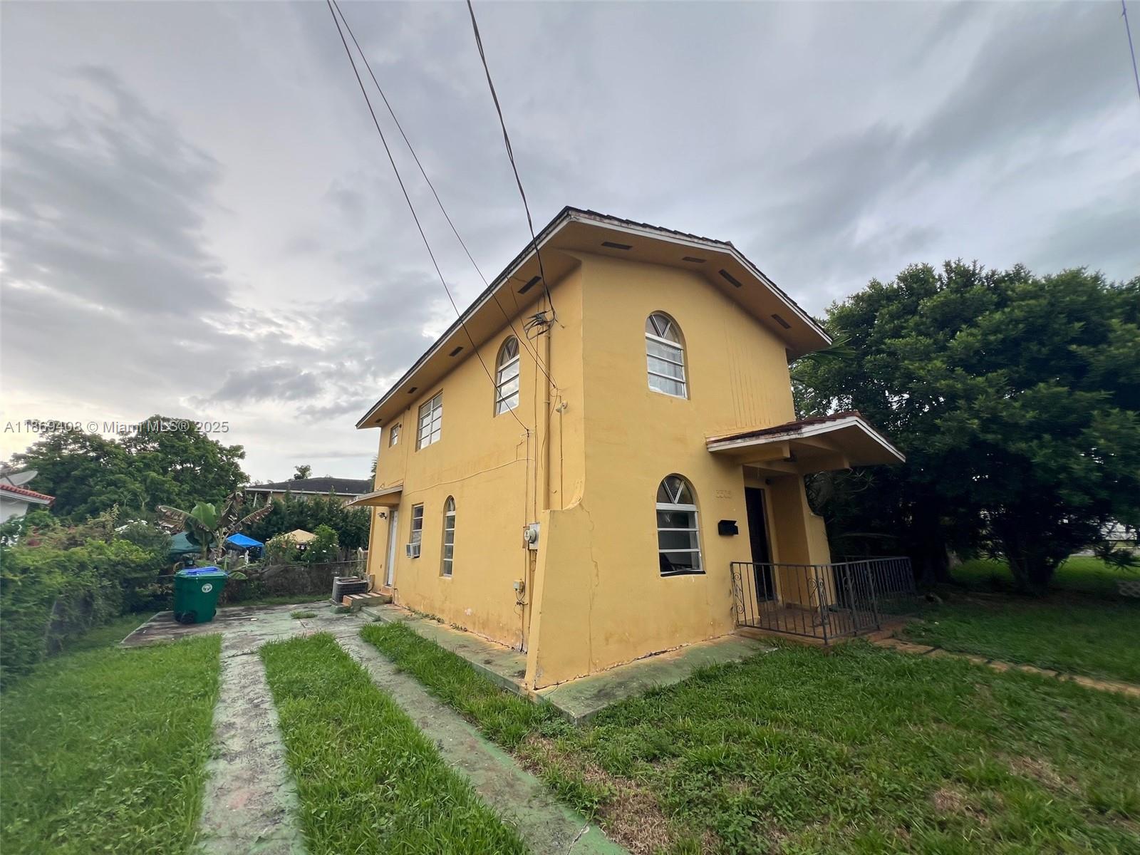 See details / 2688 sq. ft. $ 2025-08-30 0 Photo