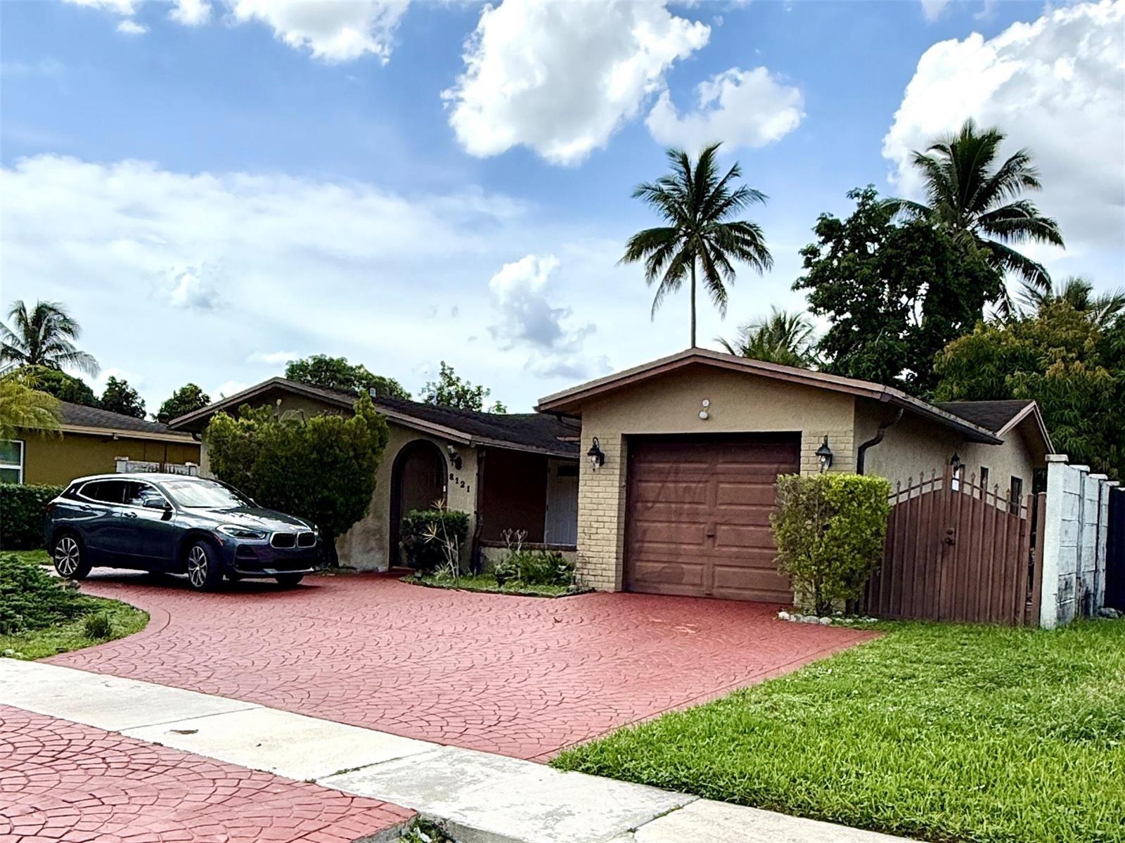 Ver detalles 8121 3 / 2 1218 sq. ft. $ 2026-06-16 0 foto