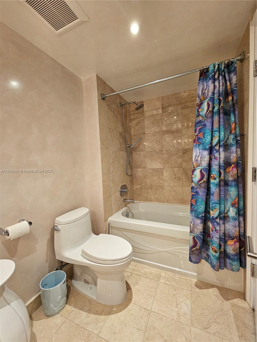 Photo of 3201 183rd St  #2607, Aventura, Florida, 33160 - 