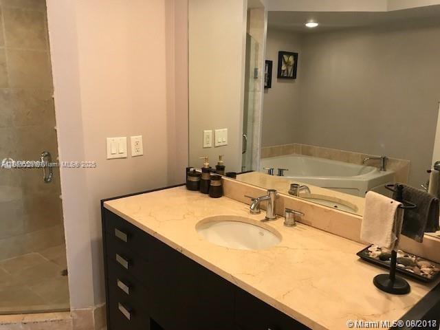 See details 1908 1 / 2 881 sq. ft. $ 2025-09-01 0 Photo