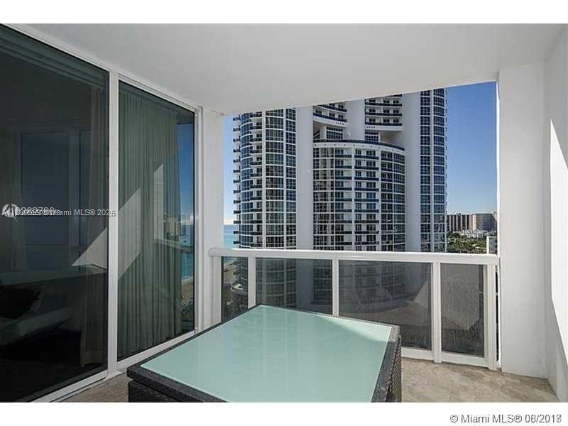 See details 1908 1 / 2 881 sq. ft. $ 2025-09-01 0 Photo